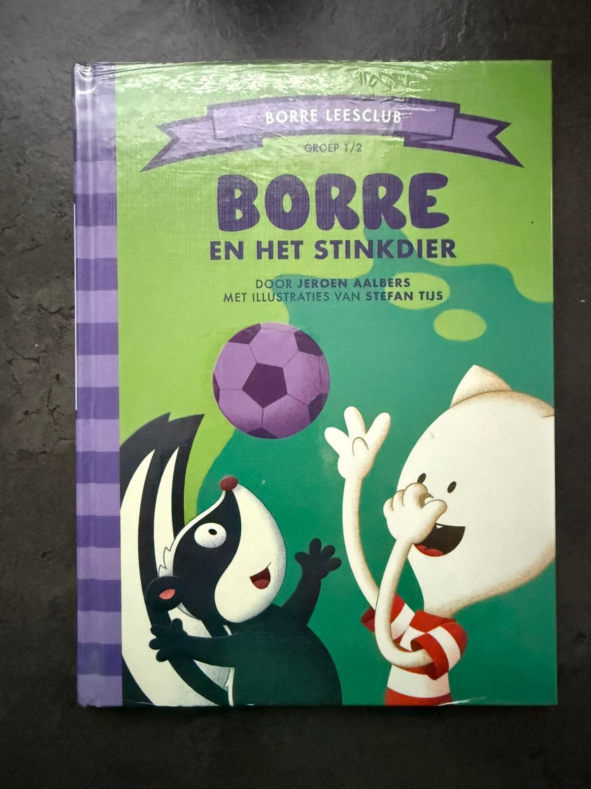 NIEUW - Borre en het stinkdier - Jeroen Aalbers, Boeken, Ophalen, Nieuw, Fictie algemeen