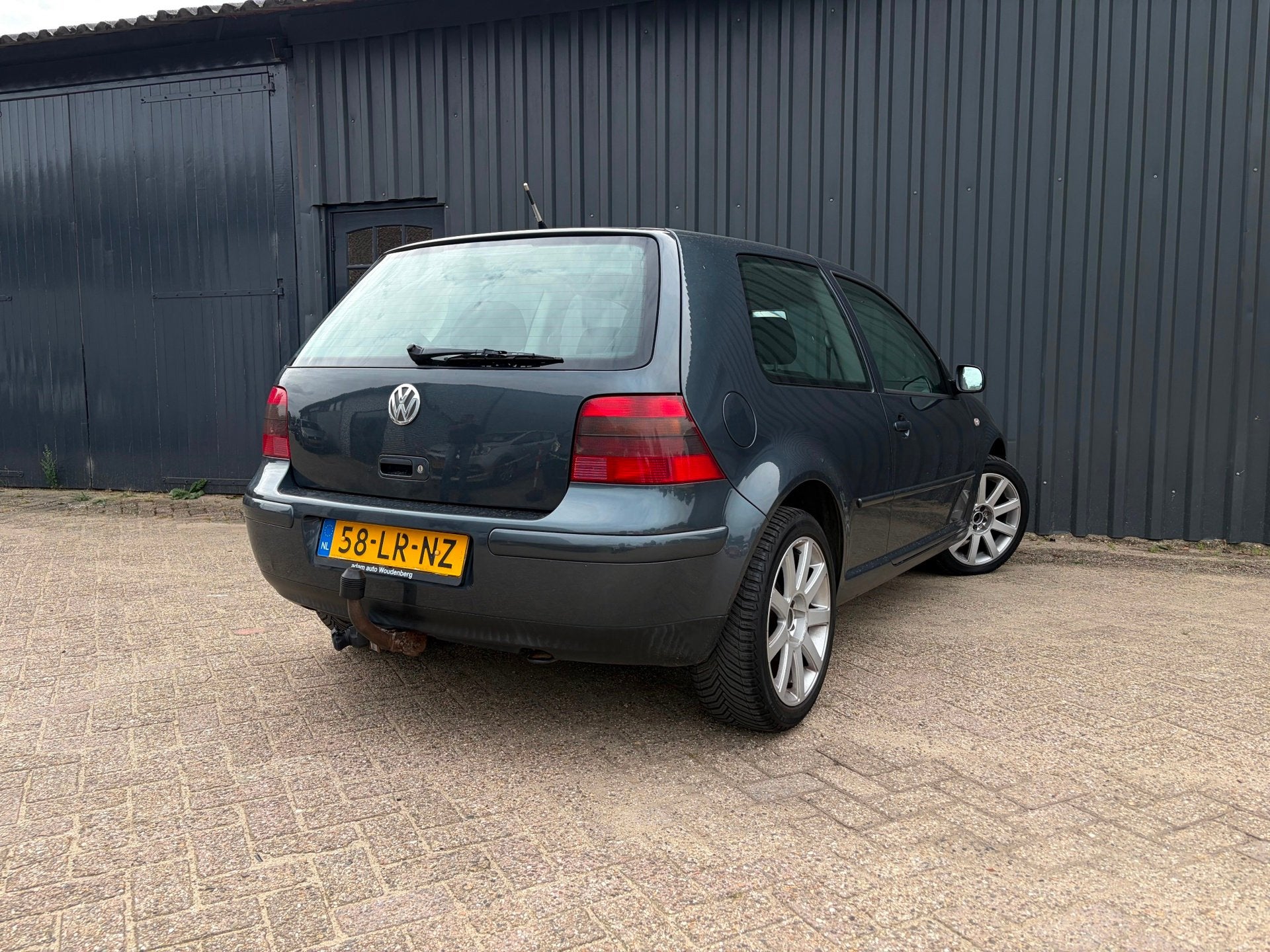 Volkswagen Golf 1.6 | 3 Deurs | Airco | APK 05-2027 |, Auto's, Voorwielaandrijving, Gebruikt, 4 cilinders, Blauw