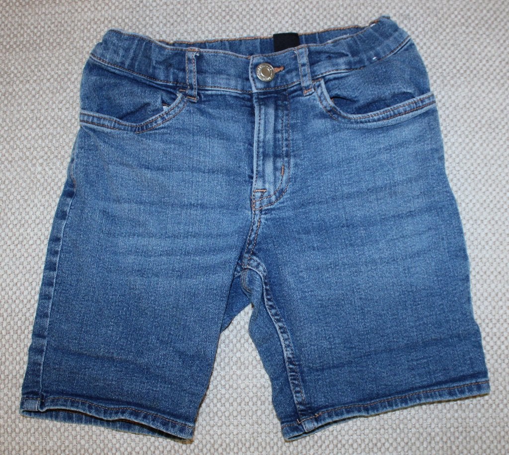 Denim short van H&M 116, Kinderen en Baby's, Kinderkleding | Maat 116, Broek, Gebruikt, H&M, Ophalen of Verzenden