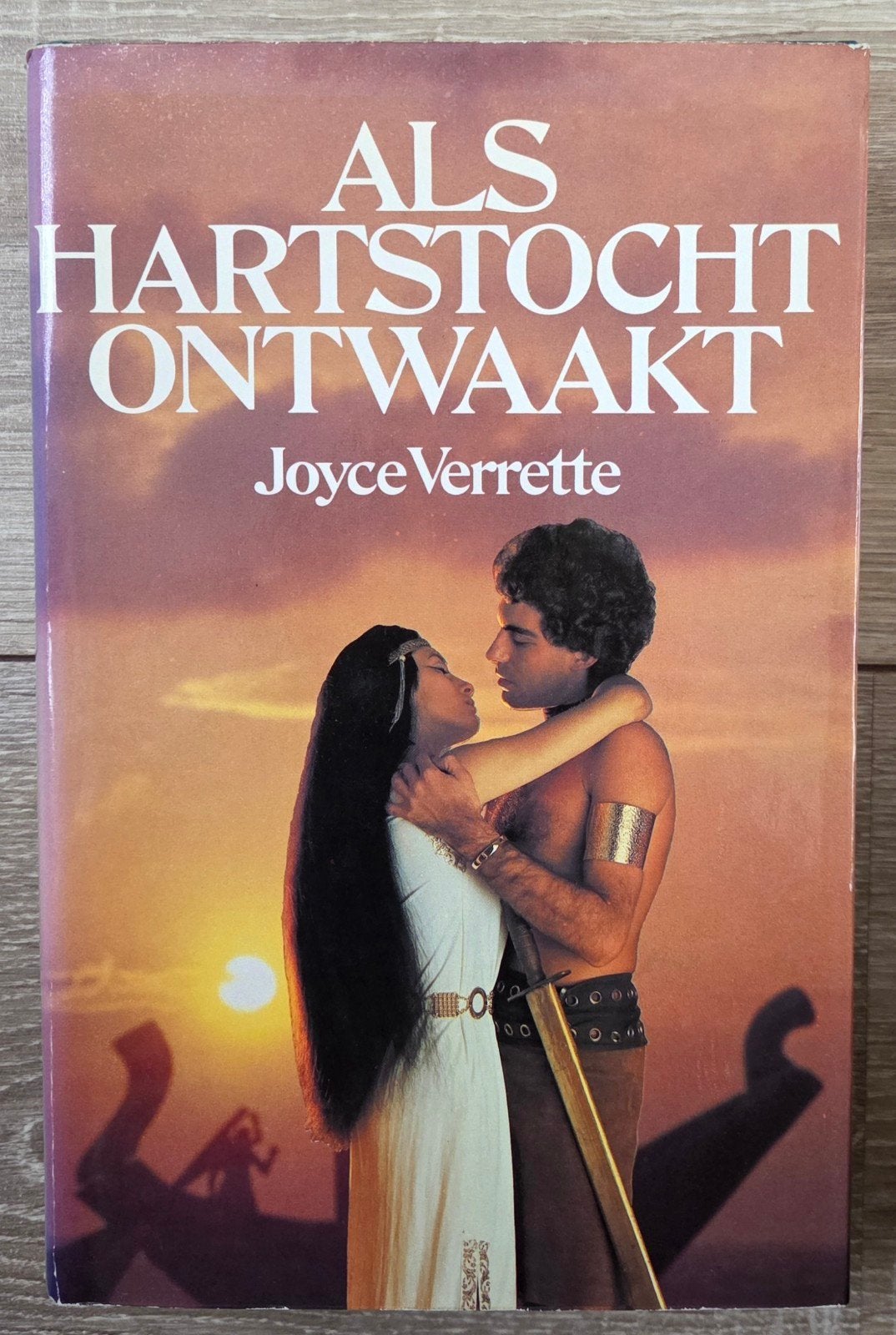 Joyce Verrette - Als hartstocht ontwaakt, Boeken, Ophalen of Verzenden, Zo goed als nieuw, Joyce Verrette