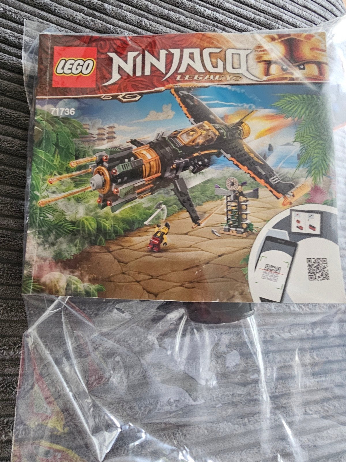 Lego ninjago set 71736 en 4 mini figuren, Ophalen of Verzenden