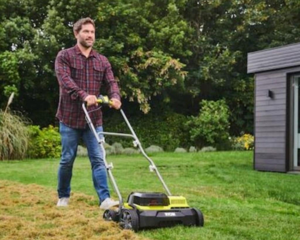 Te huur! Verticuteer machine, Ophalen