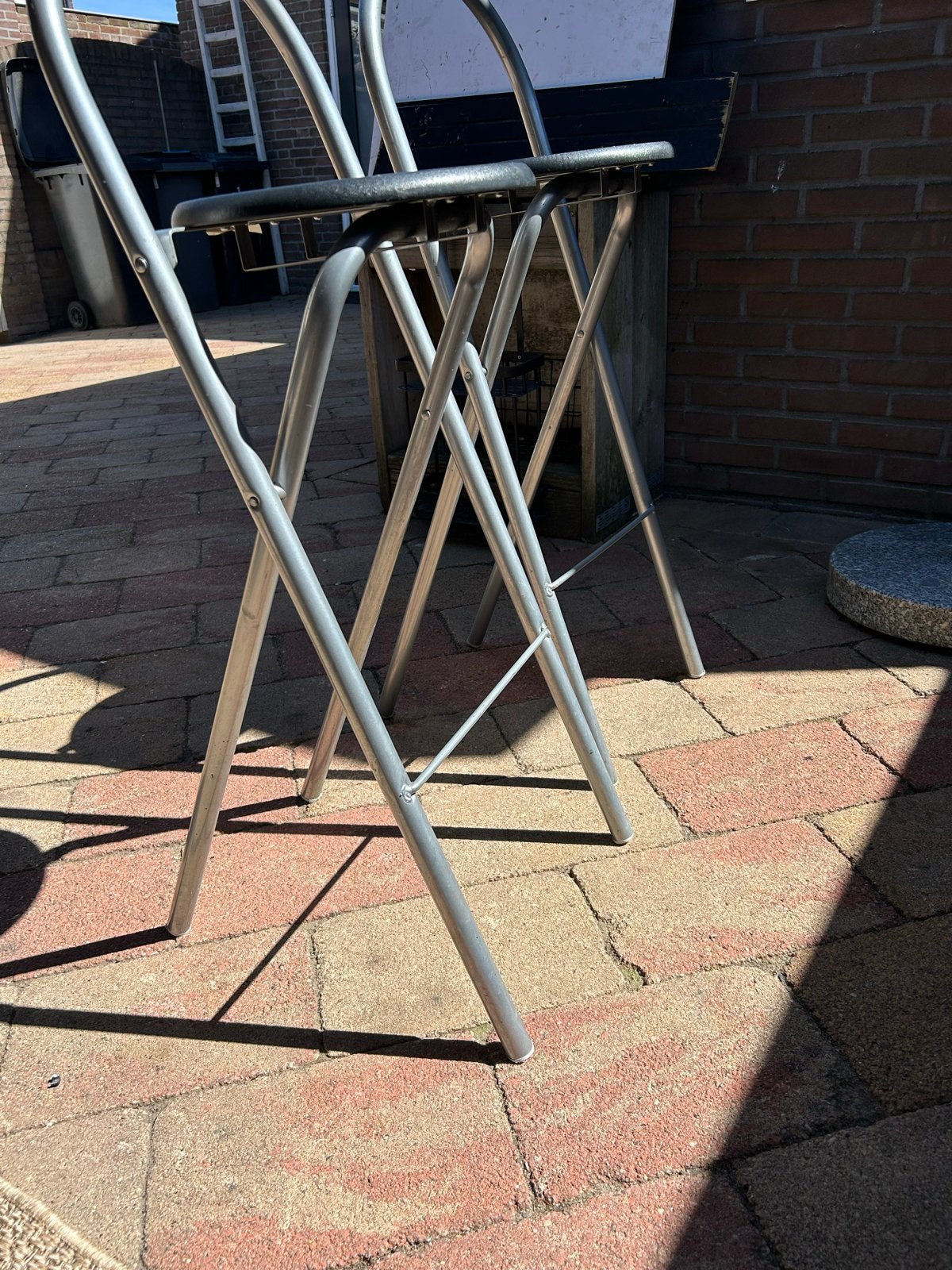 2x Opvouwbare Krukken - Ideaal voor Bar of Keuken, Ophalen, Kunststof, Gebruikt, 60 tot 90 cm