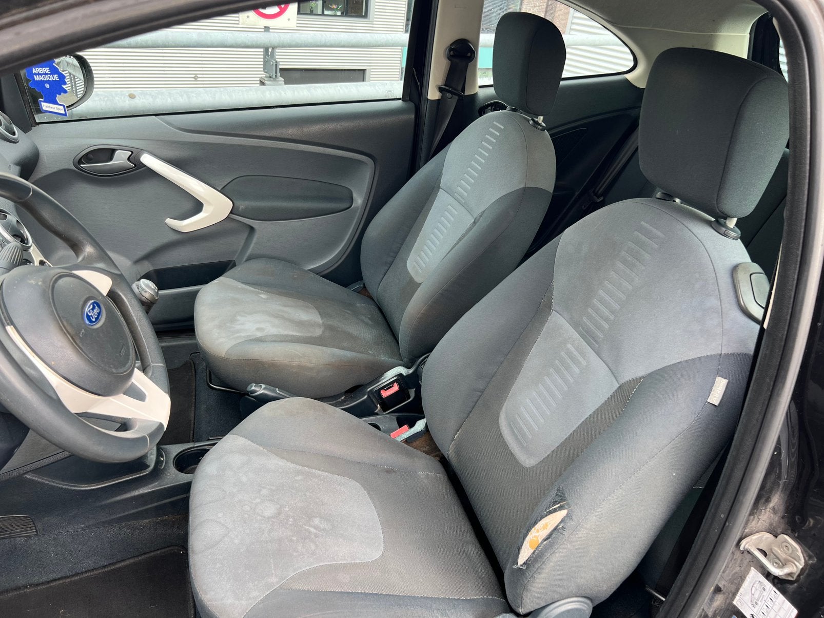 Foto 10 van Inruilkoopje Ford Ka 1.2 51KW Benzine 2009 Zwart