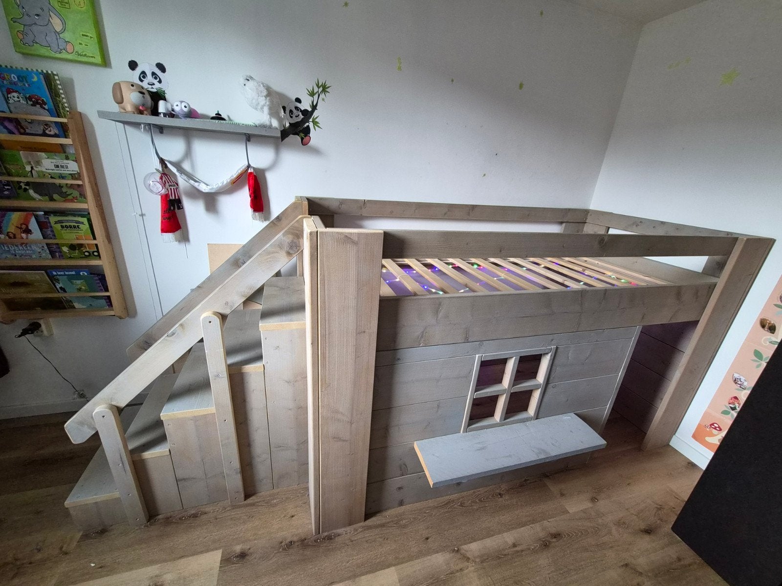 Stevig halfhoogslaper Arnhem met trap en speelruimte, Ophalen, Eenpersoons, Nieuw, Minder dan 160 cm