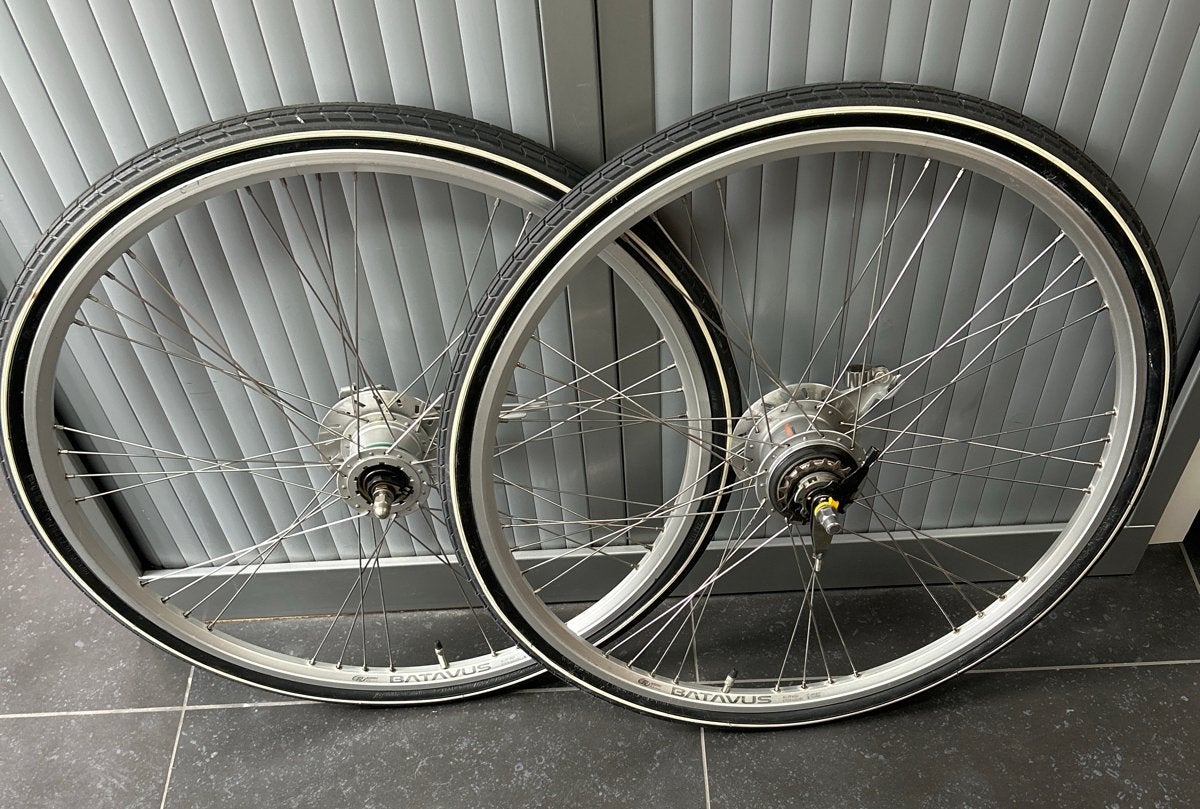 Batavus Fietswielen 28 inch met 8 versnellingen en dynamo, Fietsen en Brommers, Fietsonderdelen, Wiel, Gebruikt, Ophalen of Verzenden
