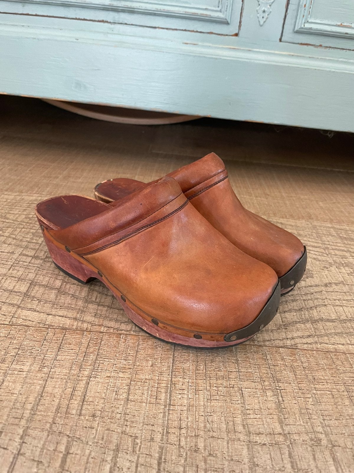 Vintage Leren Clogs - Cognacbruin met Metalen Neus, Ophalen of Verzenden, Gedragen, Bruin, Overige typen