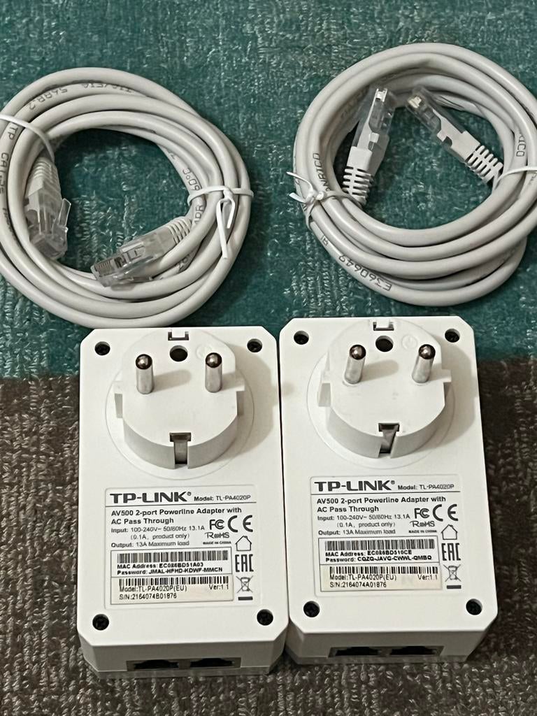 TP-Link AV500 Powerline Adapter met Pass Through (2 stuks), Ophalen of Verzenden, Zo goed als nieuw