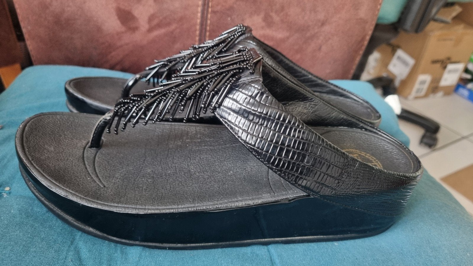 FitFlop slippers met kraaltjes - Maat 40, Slippers, Verzenden, Zwart, FitFlop