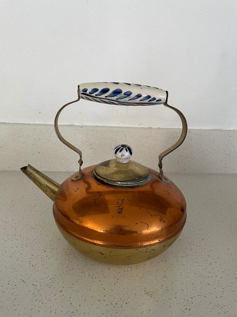 Koperen fluitketeltje 20cm met Delfts blauw handvat, Ophalen of Verzenden