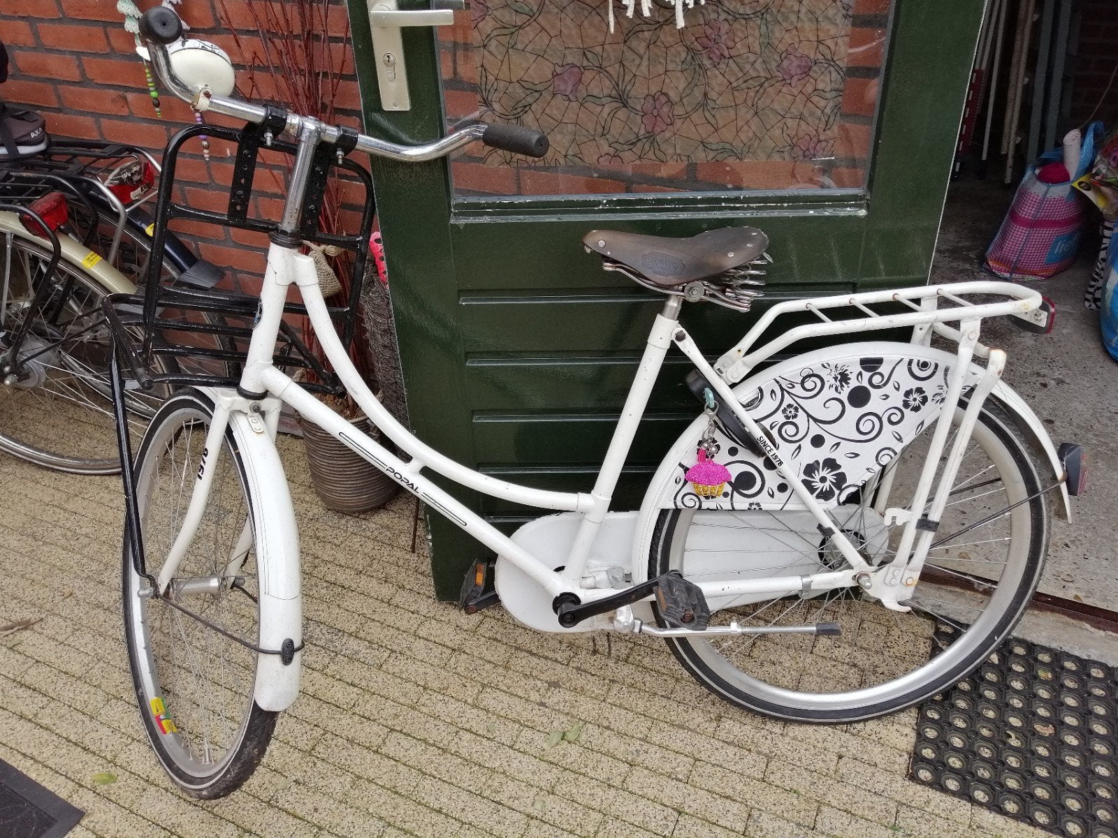 2 kinder fietsen, Fietsen en Brommers, Fietsen | Kinderfietsjes, Gebruikt, Ophalen, Overige merken, Terugtraprem
