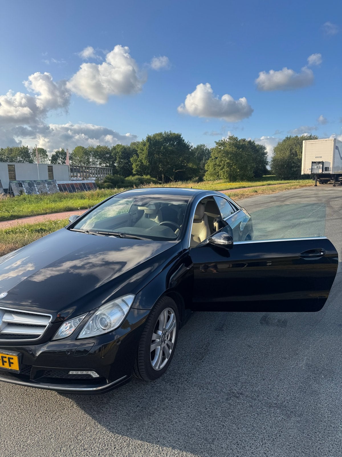 Mercedes-Benz E-Klasse 3.5 E350 CGI Coupe AUT 2010 Zwart, Auto's, Mercedes-Benz, Automaat, Achterwielaandrijving, 1800 kg, 4 stoelen