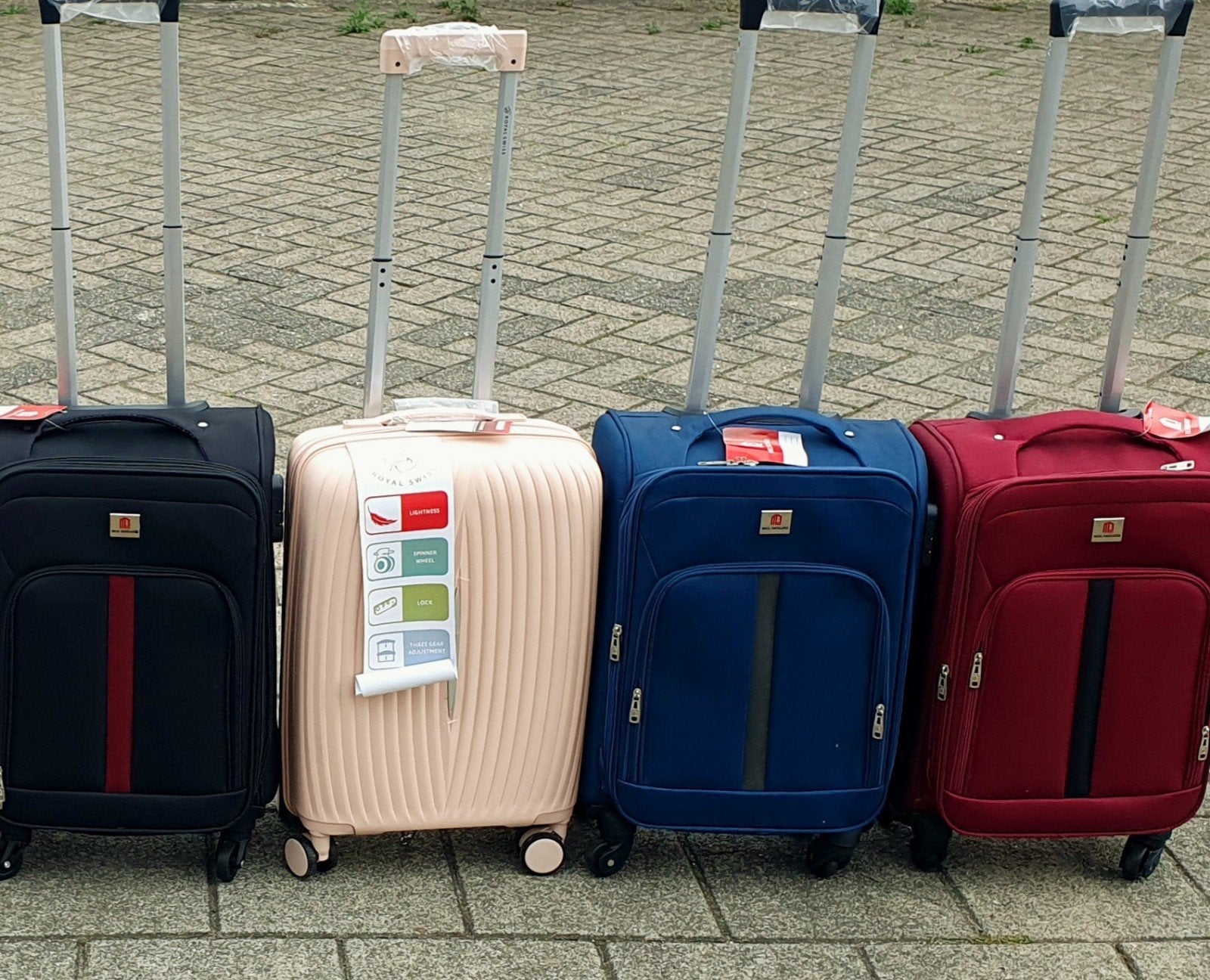 Diverse koffers voor € 20 per stuk OP=OP NIEUW, Overige materialen, 50 tot 60 cm, Ophalen of Verzenden, Koffer