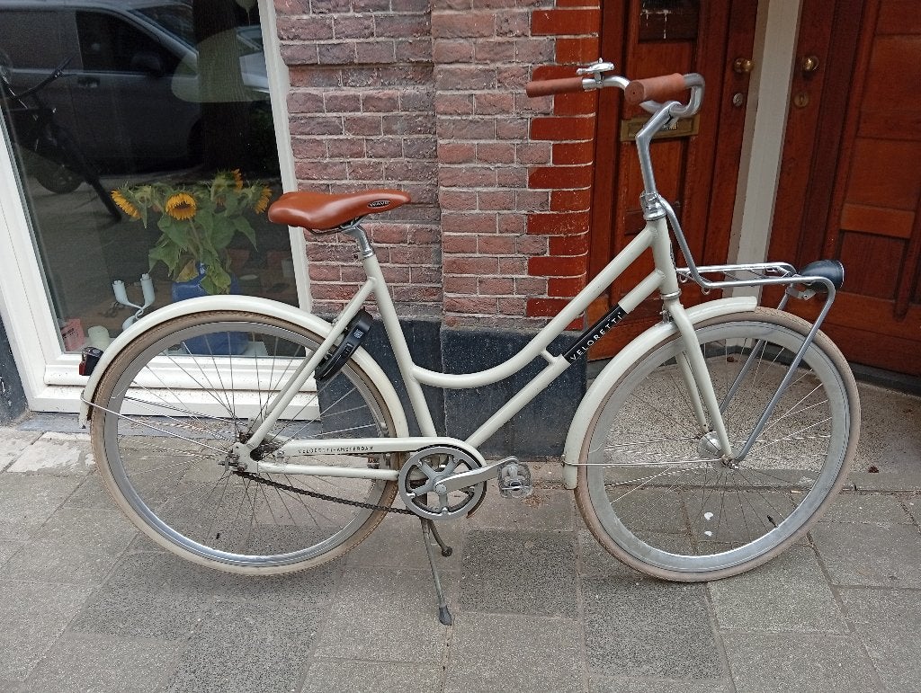 Mooie Veloretti stadsfiets t.e.a.b., Fietsen en Brommers, Fietsen | Dames | Damesfietsen, Gebruikt, Overige merken, (Extra) lage instap