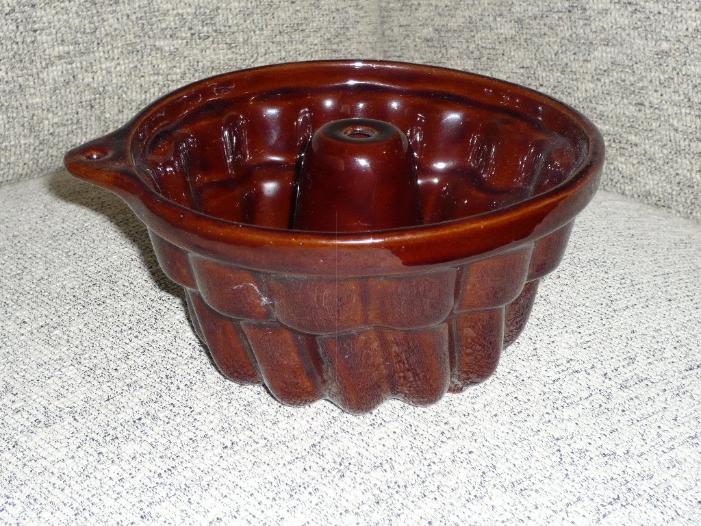 WANDDECORATIE / puddingvorm / bakvorm - kleur bruin, Ophalen of Verzenden, Zo goed als nieuw, Bruin