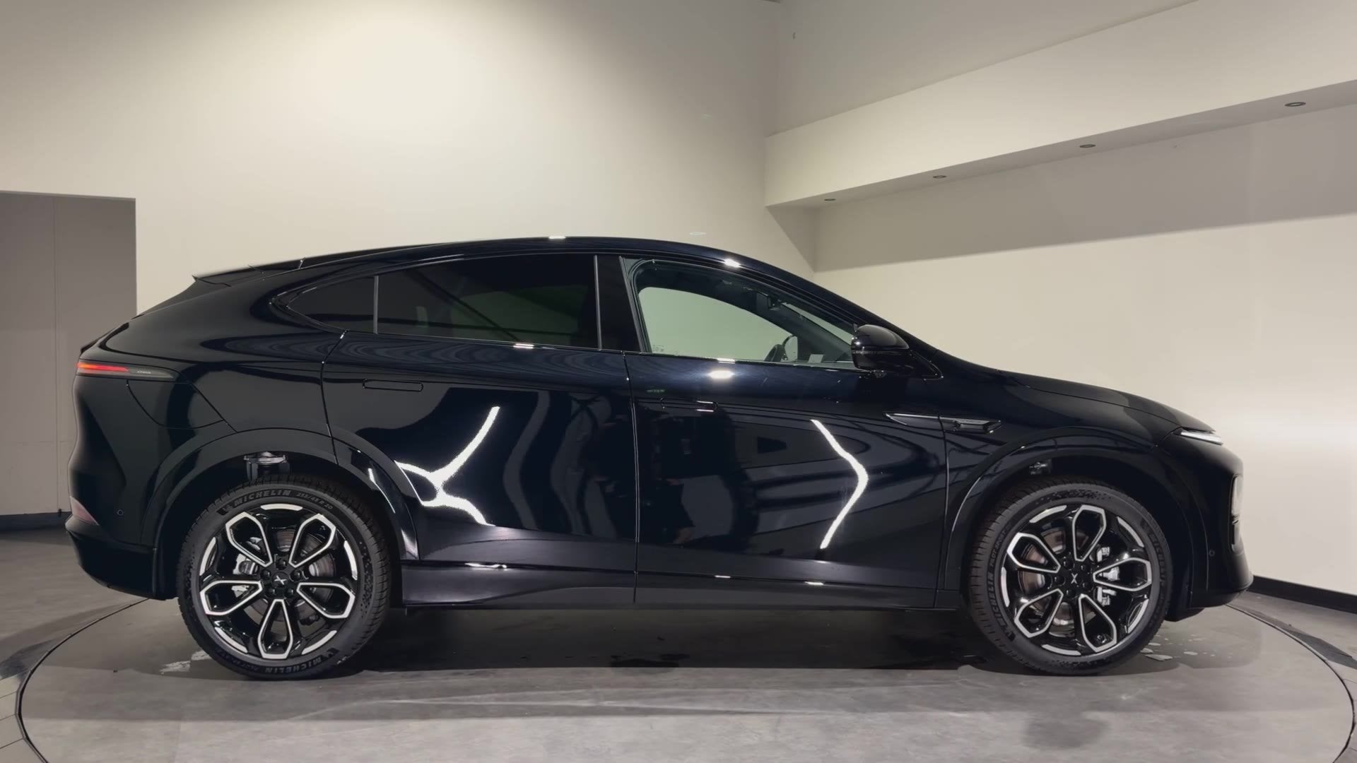 XPENG G6 RWD Long Range | Trekhaak | Donker Interieur, Auto's, XPENG, Automaat, 525 km, Achterwielaandrijving, Gebruikt