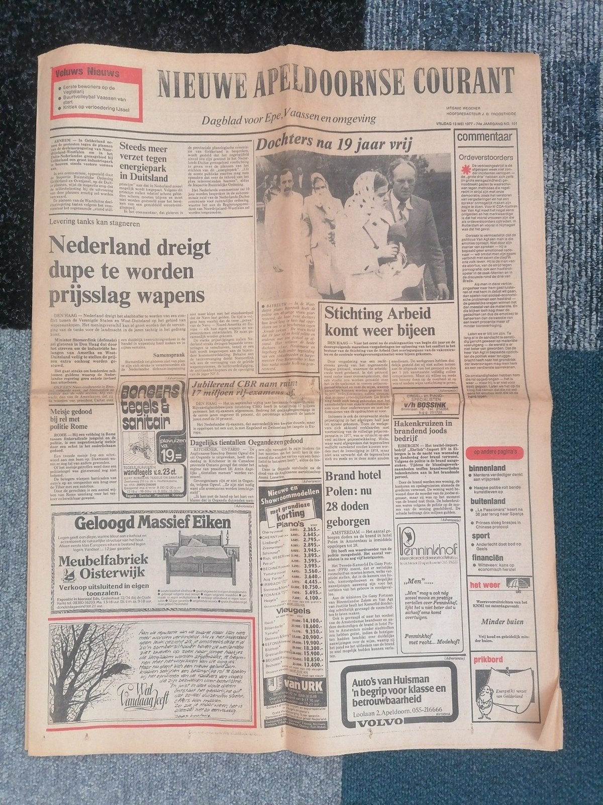 Originele complete Nieuwe Apeldoornse Courant – 13 mei 1977, Ophalen of Verzenden, 1970 tot heden, Overige typen