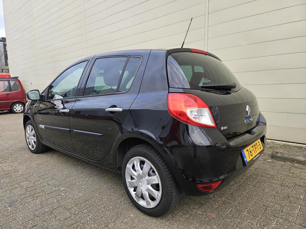 Renault Clio 1.2 Collection, Voorwielaandrijving, Euro 5, Gebruikt, 4 cilinders