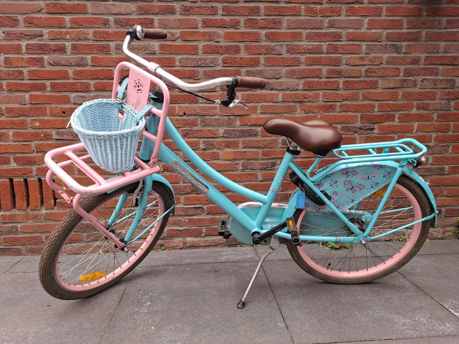 Kinderfiets 22 inch - Blauw/Roze met Vlinders, Ophalen, Gebruikt, Terugtraprem, 20 inch of meer