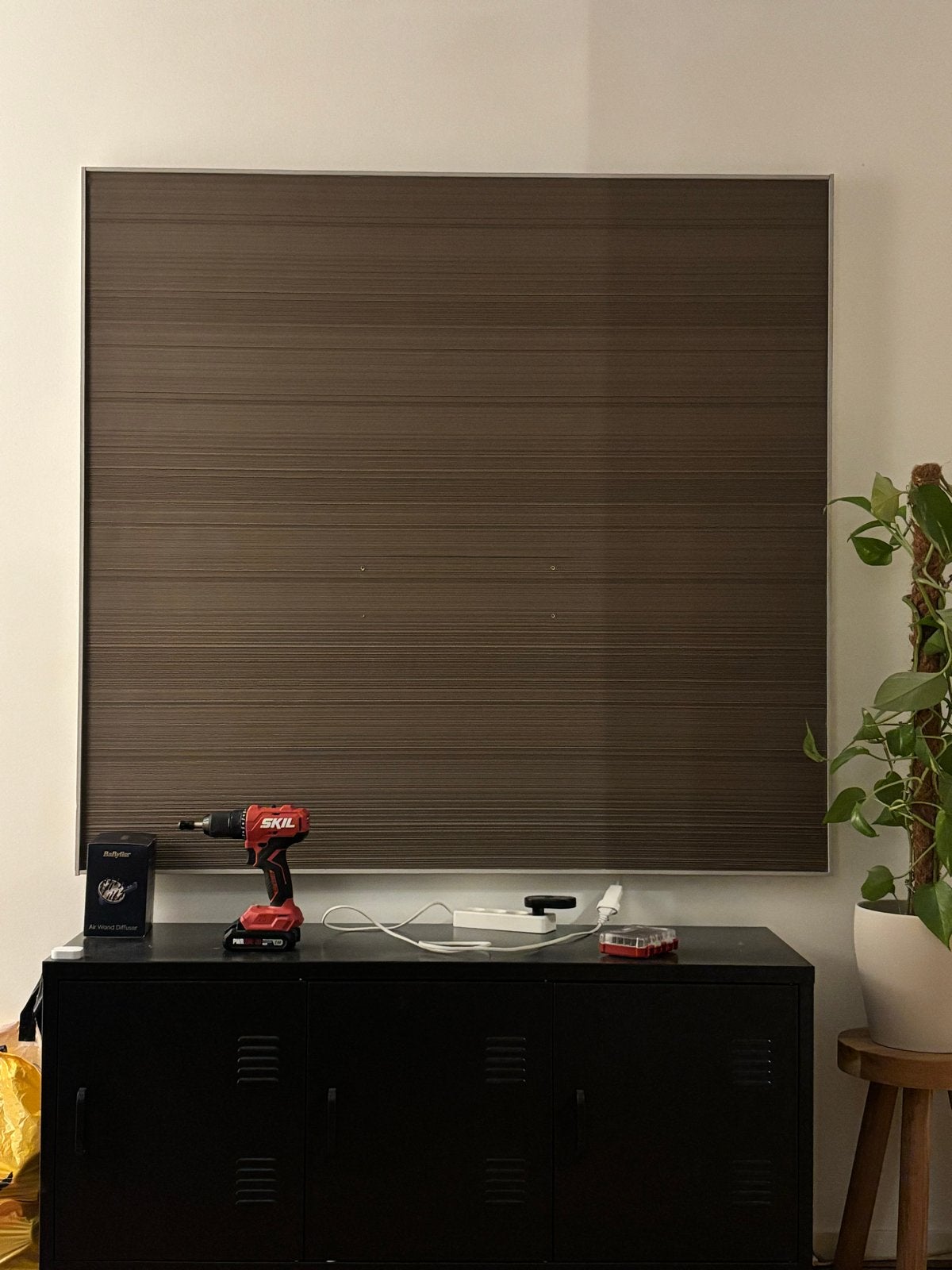 Modern TV wandpaneel - Bruin/taupe, Ophalen, Zo goed als nieuw, Minder dan 25 cm, 150 tot 200 cm