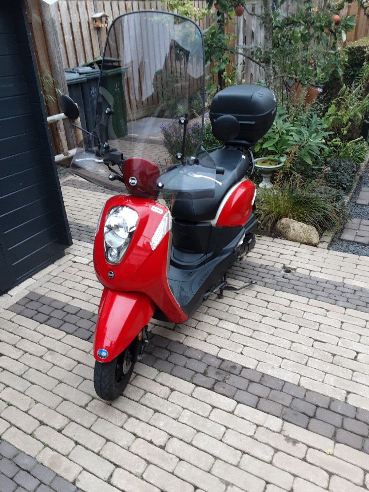 SYM Mio 50i Scooter - Rood, Ophalen, Gebruikt, Benzine