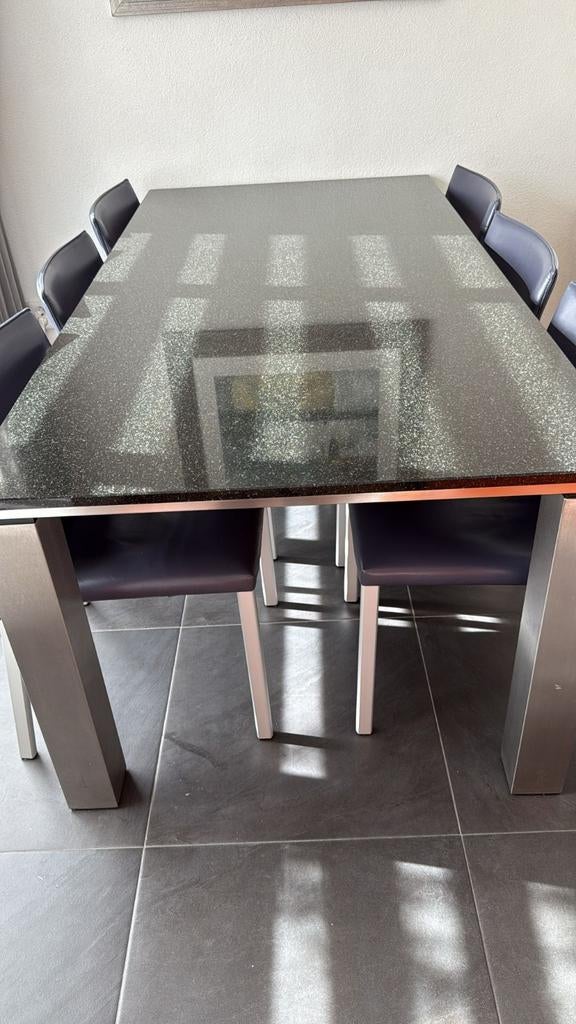 ZGAN Granieten eettafel met rvs onderstel, Huis en Inrichting, Tafels | Eettafels, Ophalen, Zo goed als nieuw