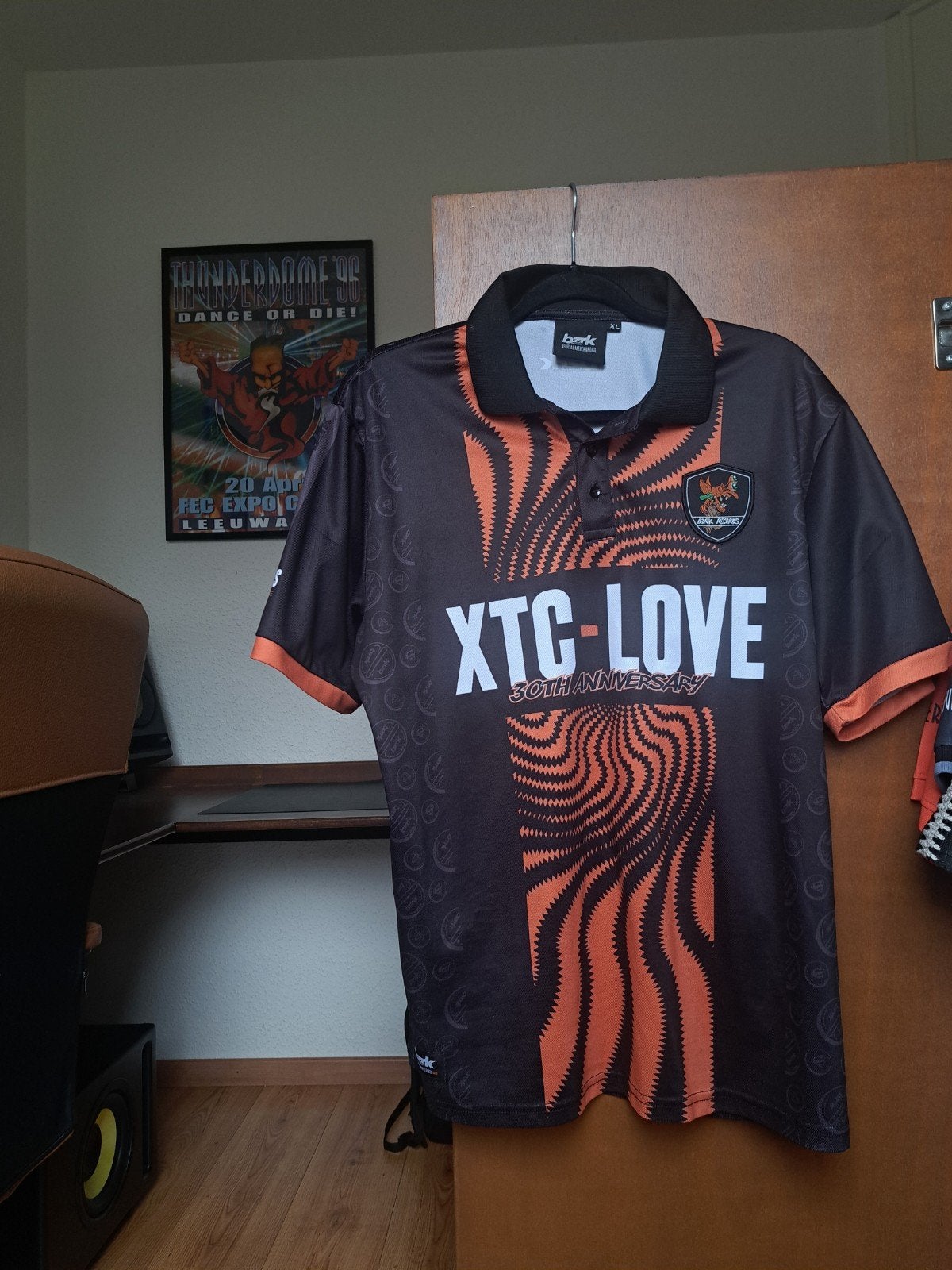 BZRK Records Socccershirt XTC Love | Oranje, BZRK Records, Oranje, Ophalen of Verzenden, Maat 56/58 (XL)