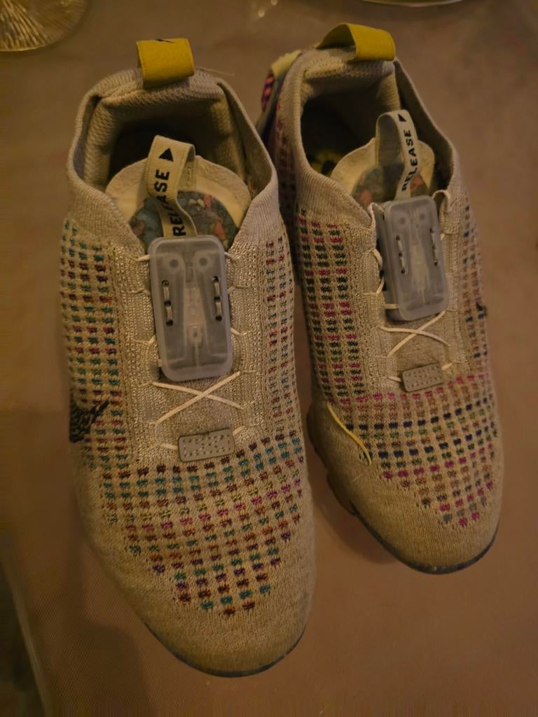 Nike air vapormax 2020 flyknit maat 35,5, Ophalen of Verzenden, Zo goed als nieuw, Jongen of Meisje