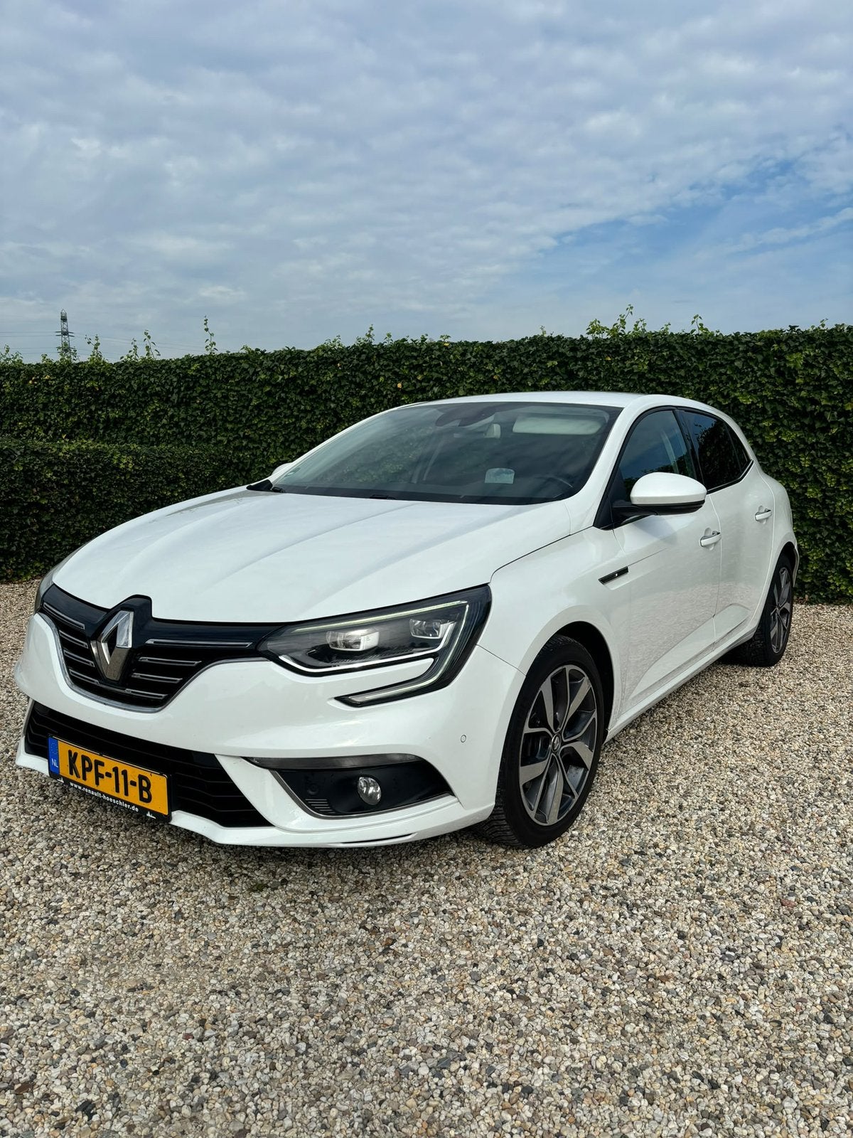 Renault Megane 1.6 DCI 130 pk 2017 Full Option Wit parelmoer, Voorwielaandrijving, 4 cilinders, 1850 kg, Wit
