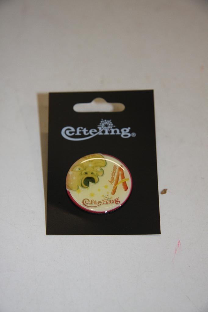 efteling pin speldje appelsientje (266), Ophalen of Verzenden, Zo goed als nieuw, Button of Speldje