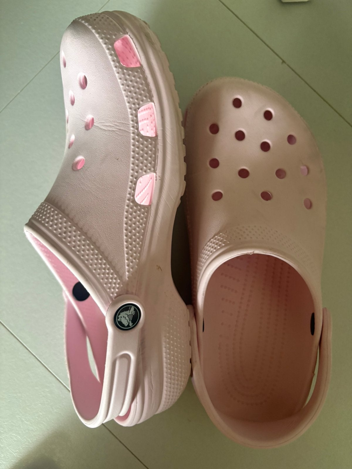 Roze crocs schoenen, Ophalen of Verzenden, Zo goed als nieuw, Roze, Instappers