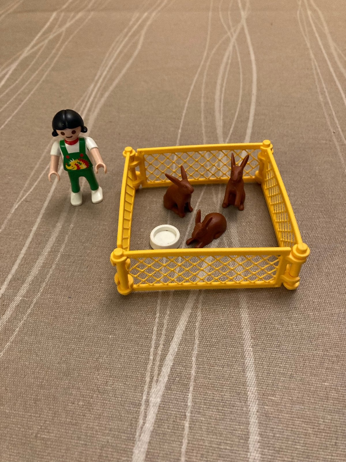 Playmobil meisje met konijnen., Ophalen of Verzenden, Zo goed als nieuw