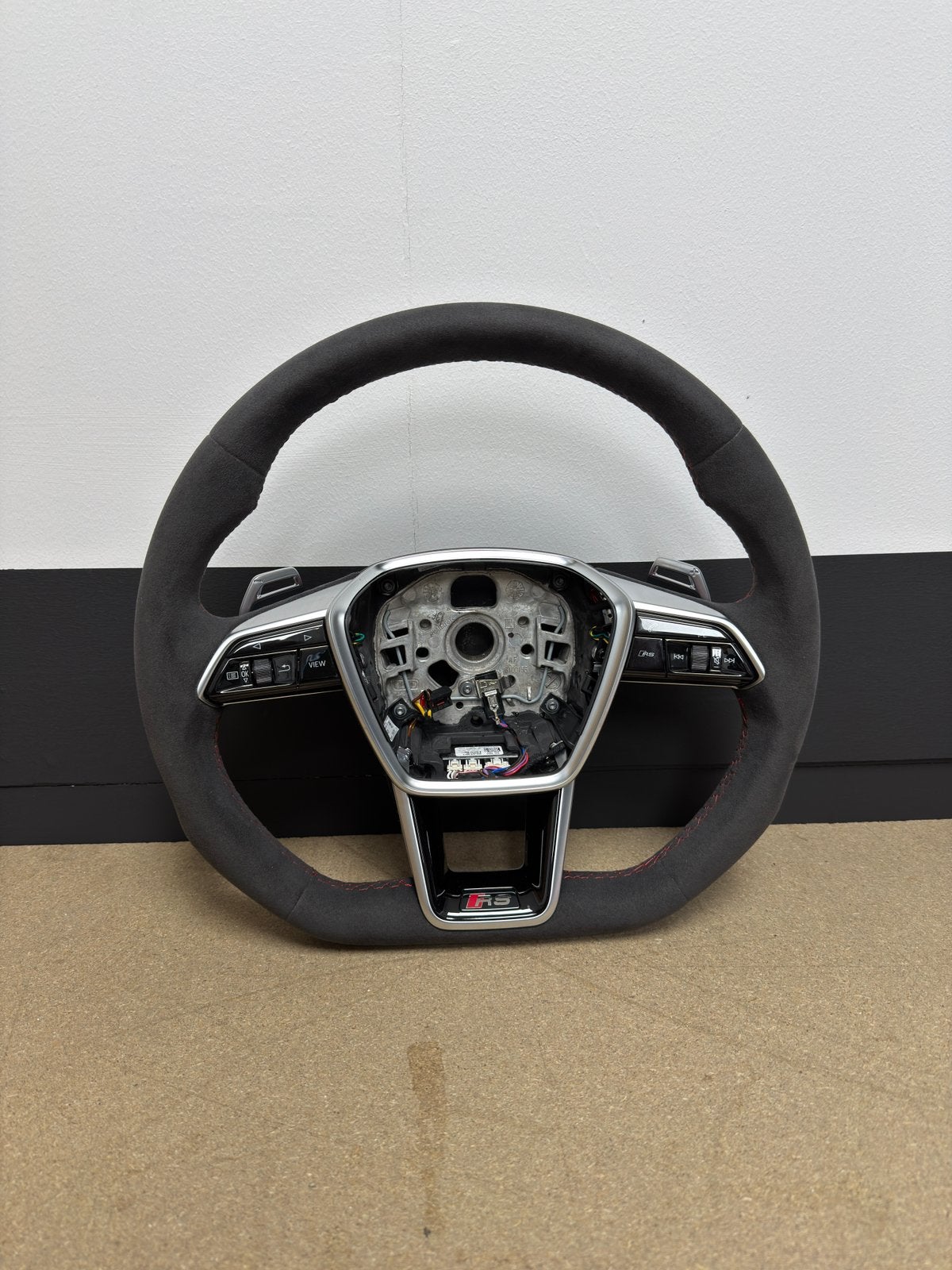 Audi RS6 C8 afgevlakt alcatara stuur, Auto-onderdelen, Ophalen of Verzenden, Nieuw, Audi