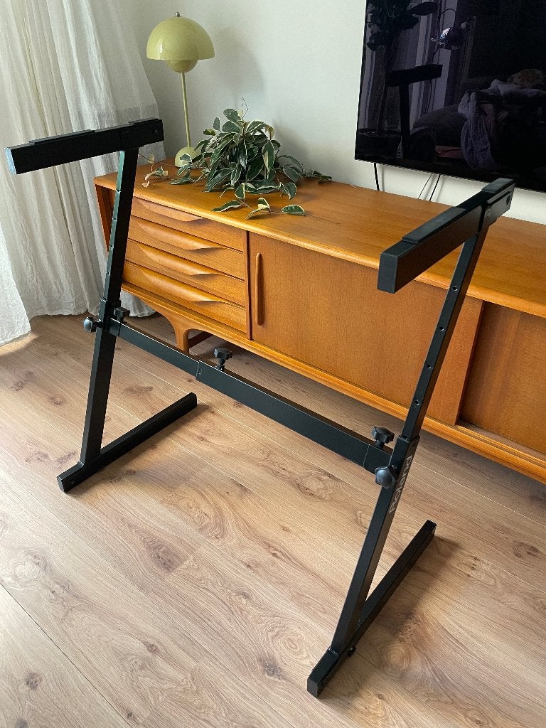 Roland Keyboard standaard KS-18Z, opklapbaar, 90kg, Ophalen, Gebruikt, Instrumentstandaard, Keyboard of Synthesizer