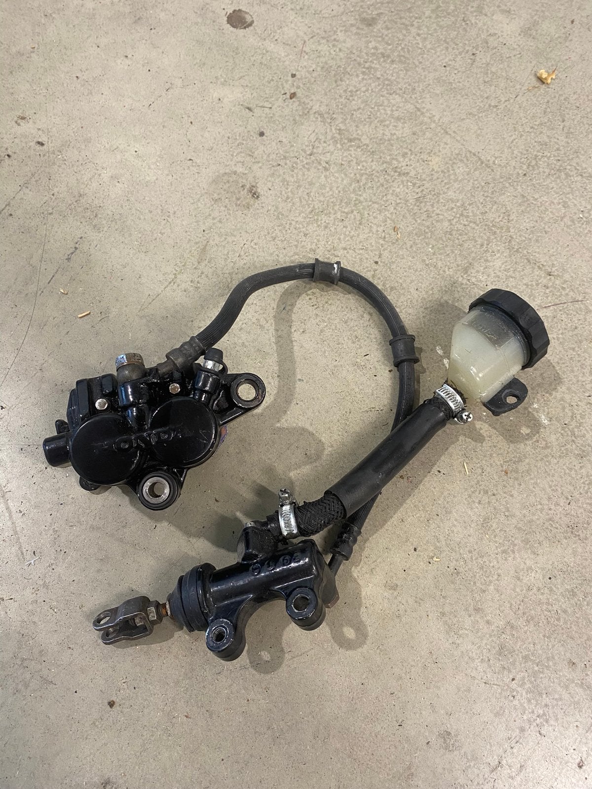 ACHTERREM REMKLAUW REMPOMP HONDA CB CB900F DOHC CB900 CB750, Motoren, Ophalen of Verzenden, Gereviseerd