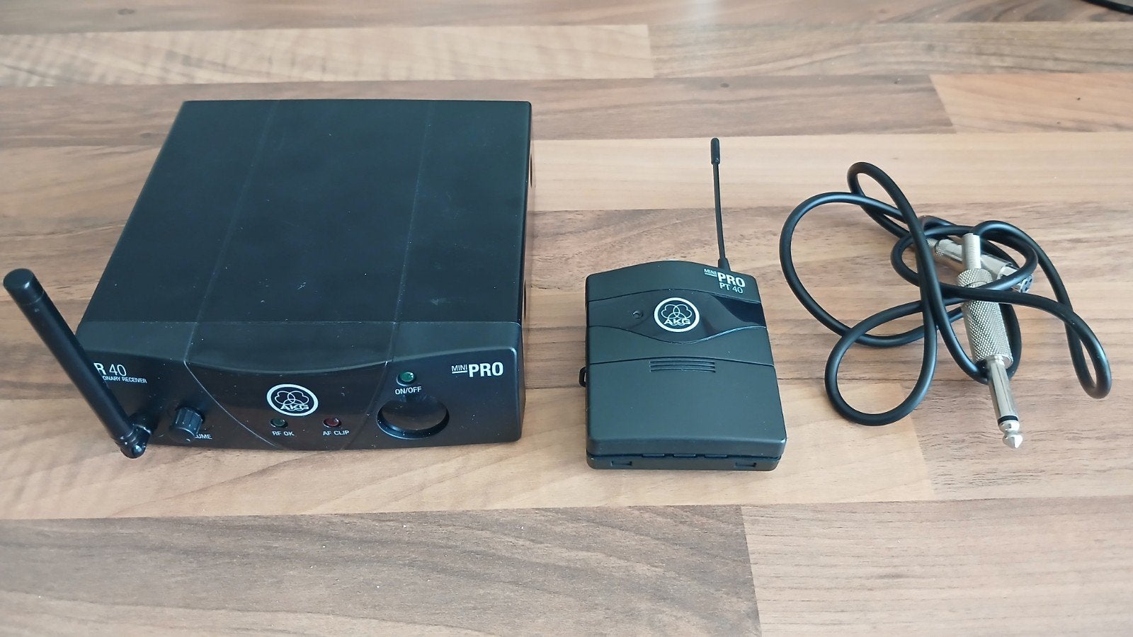 AKG SR 40 Mini Pro draadloos microfoonsysteem, Muziek en Instrumenten, Microfoons, Ophalen of Verzenden, Zo goed als nieuw, Zangmicrofoon