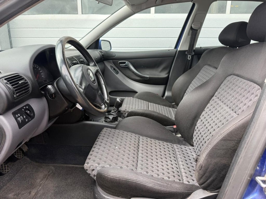 SEAT Leon 1.6 16V 77KW | Achteras defect | GEEN APK, foto 8