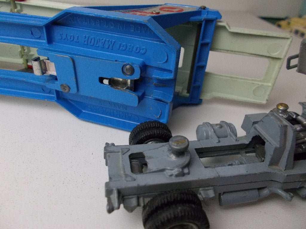 1966 Corgi MajorToys 1138 FORD CARRIMORE CAR TRANSPORTER (B), Ophalen of Verzenden, Zo goed als nieuw, Bus of Vrachtwagen, Corgi