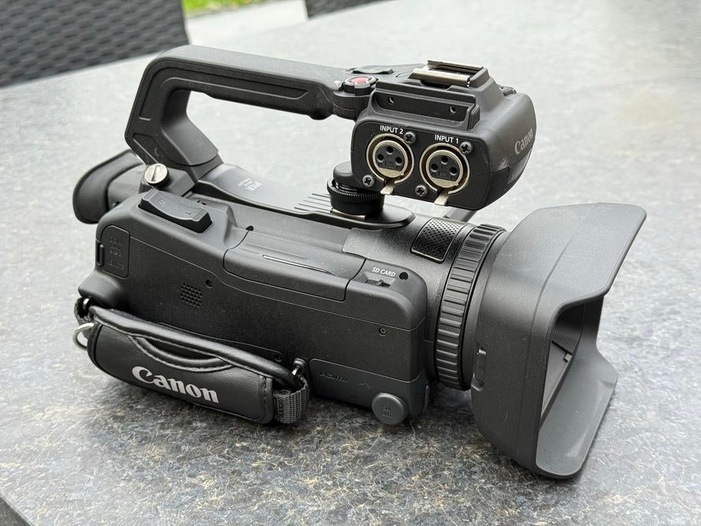 Canon XA55 4K videocamera met twee accu's, Canon, Ophalen of Verzenden, Zo goed als nieuw, 8 tot 20x