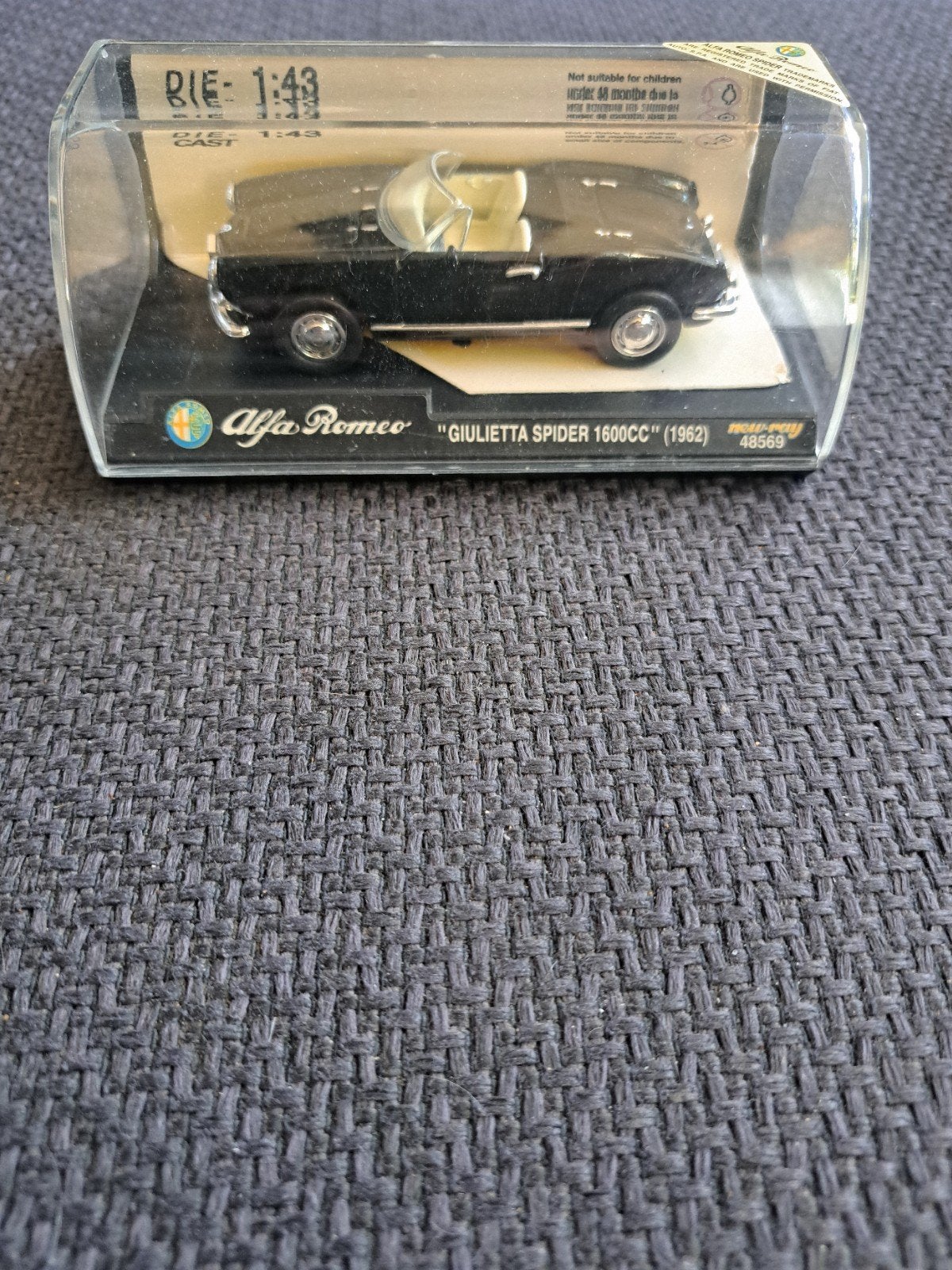 new ray model alfa romeo "guilietta spider 1600 cc 1962", Overige merken, Auto, Ophalen of Verzenden, Zo goed als nieuw