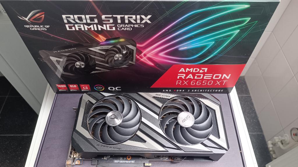 Asus ROG Stix RX 6650 XT oc, Ophalen of Verzenden, Gebruikt, GDDR6, PCI-Express 4