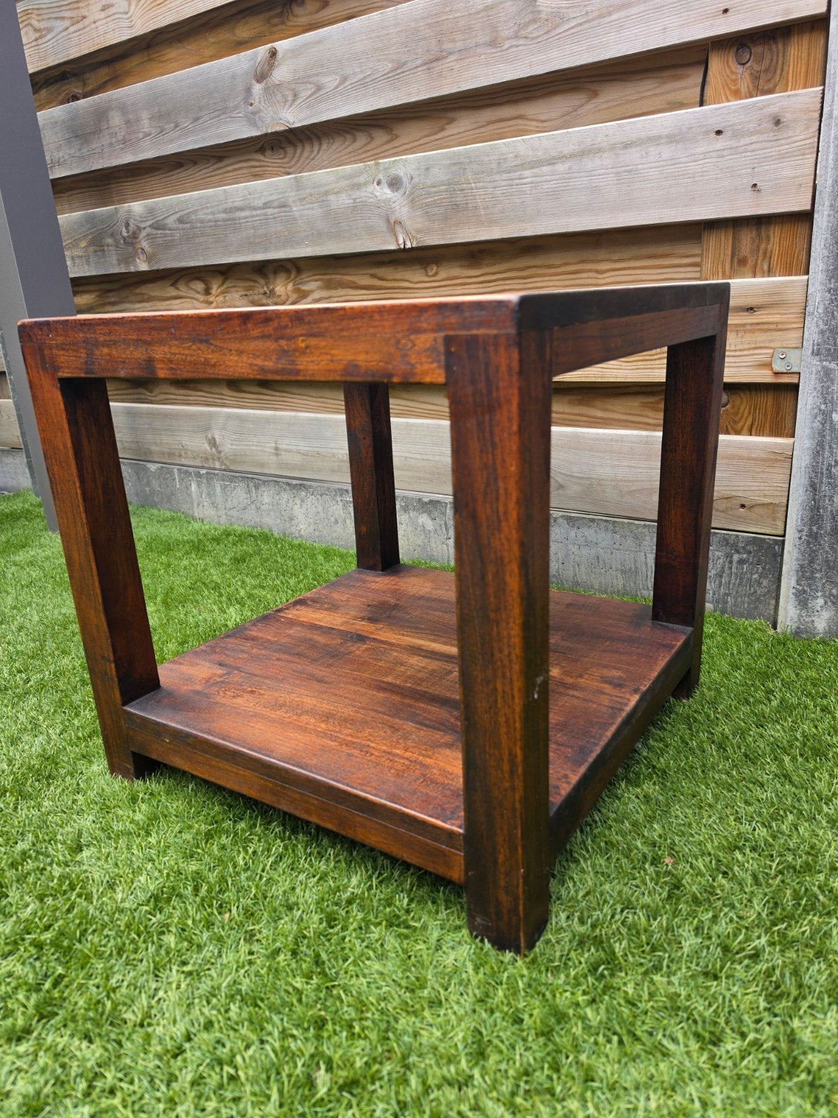 Houten bijzettafel met opbergplank, Ophalen, Minder dan 45 cm, Minder dan 55 cm, Gebruikt