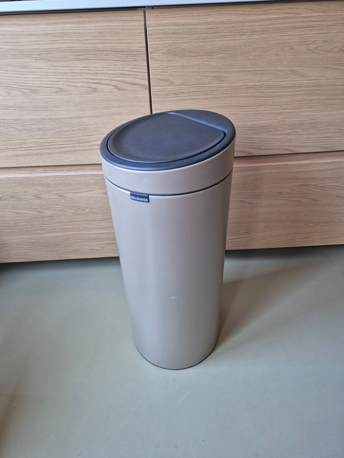 brabantia prullenbak, Ophalen, 50 – 75, Gebruikt, Rvs
