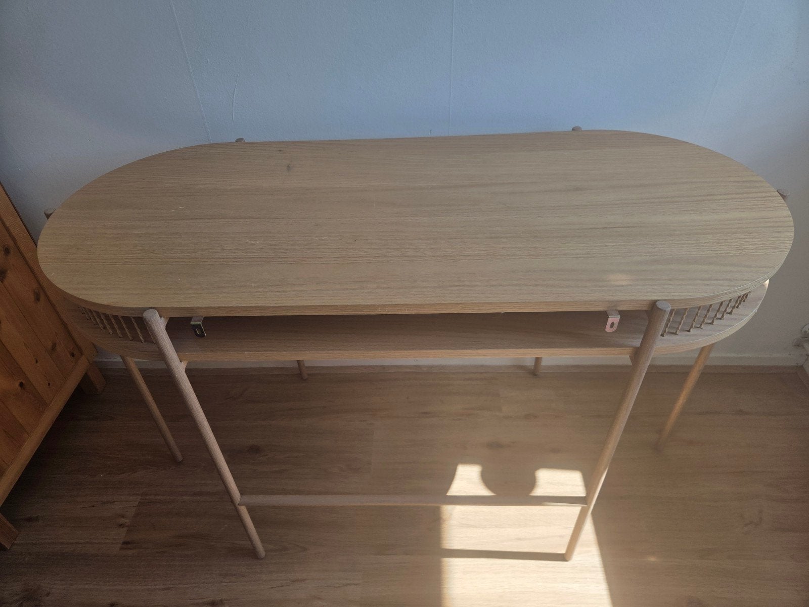 JYSK Egelev Bureau/Tafel van Eikenfineer, Huis en Inrichting, Bureaus, Ophalen, Gebruikt, Hout