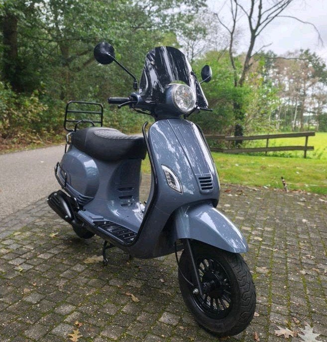 La Souris Sourini S - Met garantie - Brom scooter nieuwstaat, Ophalen, Overige modellen, Maximaal 45 km/u, Zo goed als nieuw