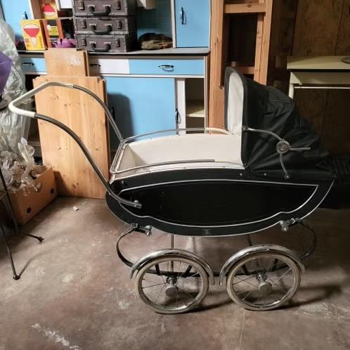 Oude kinderwagen, zwart, chroom, Ophalen, Gebruikt, Ledikant
