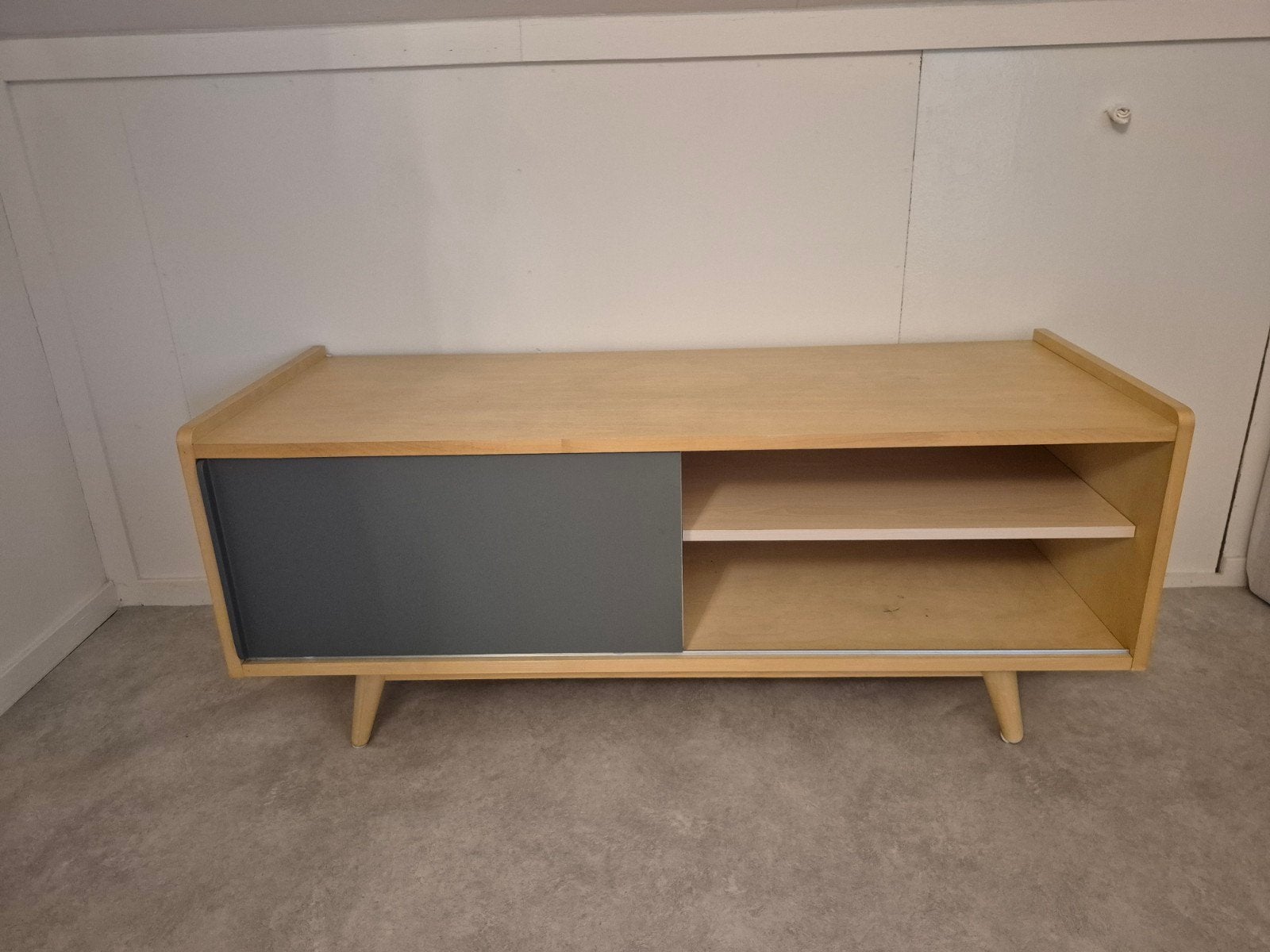 Mooi dressoir hout 120 x 45  x 47 cm, Ophalen, Gebruikt, 100 tot 150 cm, Minder dan 100 cm