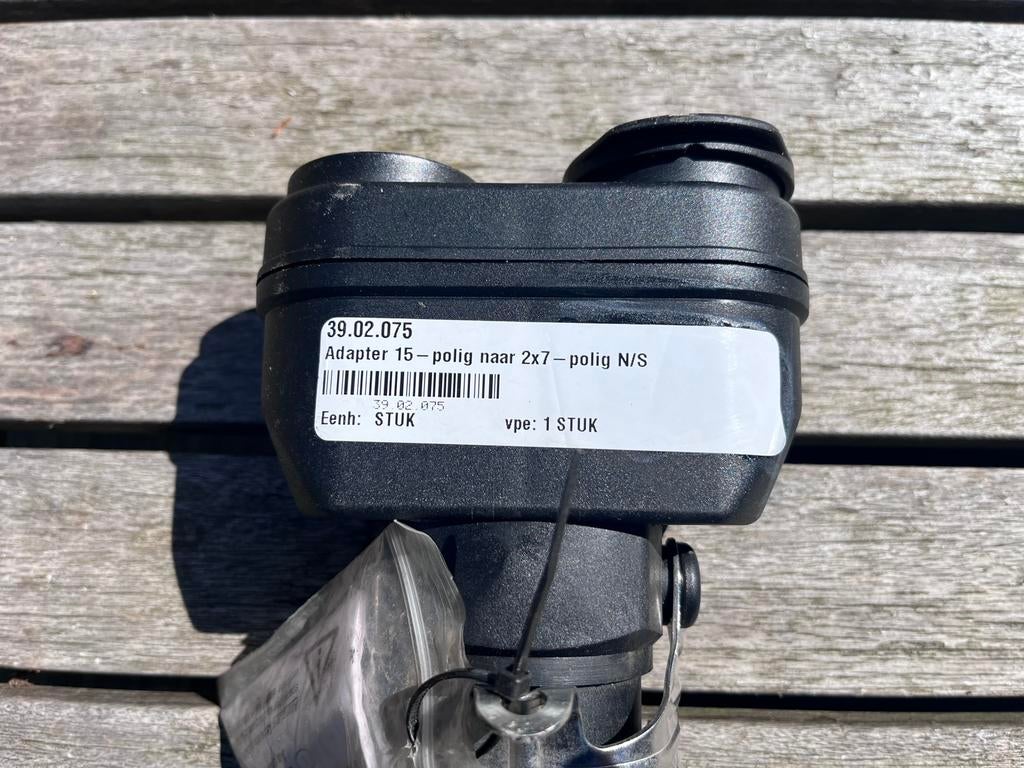 Verloop adapter van 15-polig naar 2 x 7-polig: 24 Volt, Ophalen of Verzenden, Gebruikt, Universele onderdelen