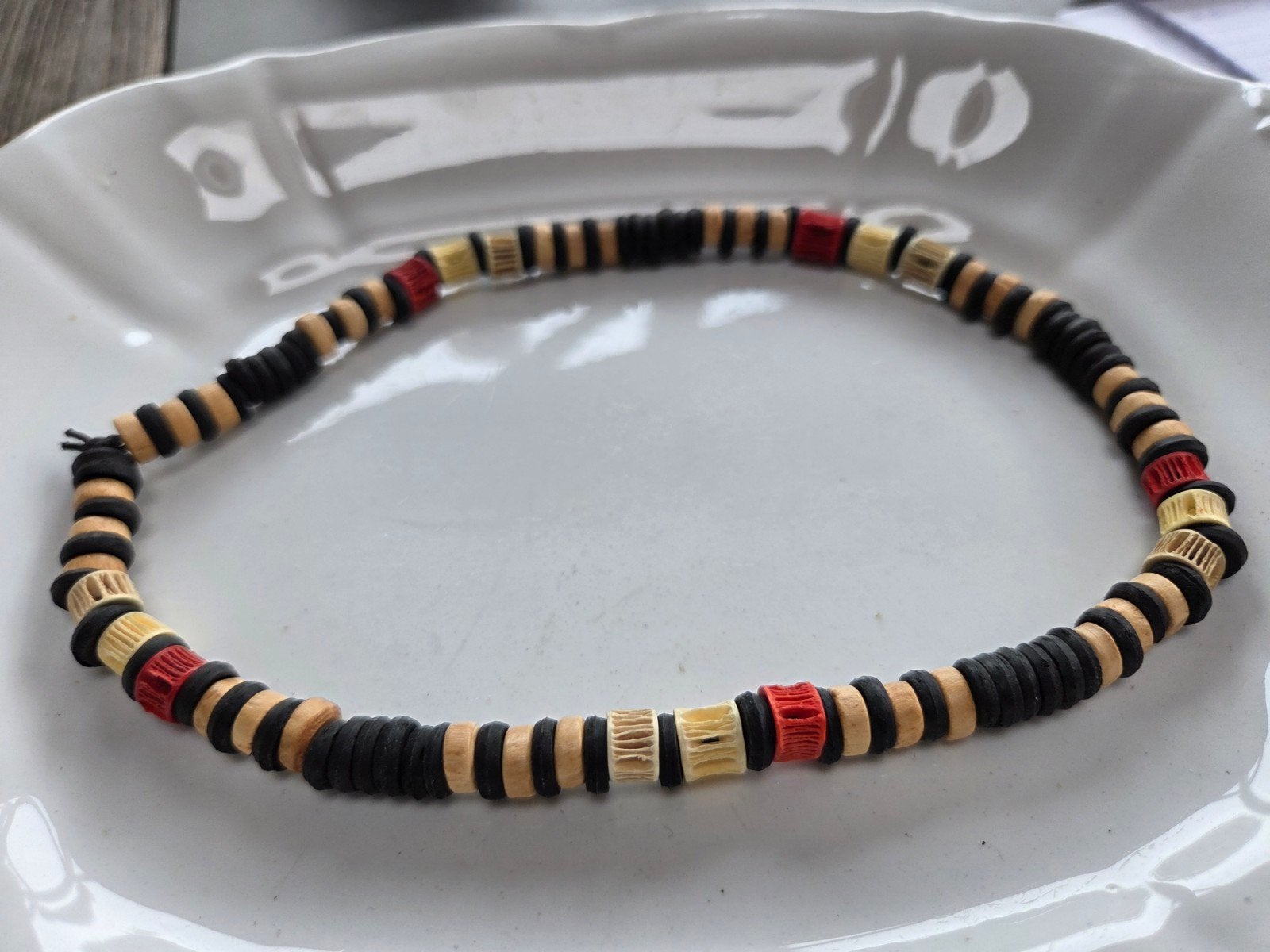 oude surf mannen ketting, Sieraden, Tassen en Uiterlijk, Kettingen, Verzenden, Zo goed als nieuw, Overige kleuren, Overige materialen