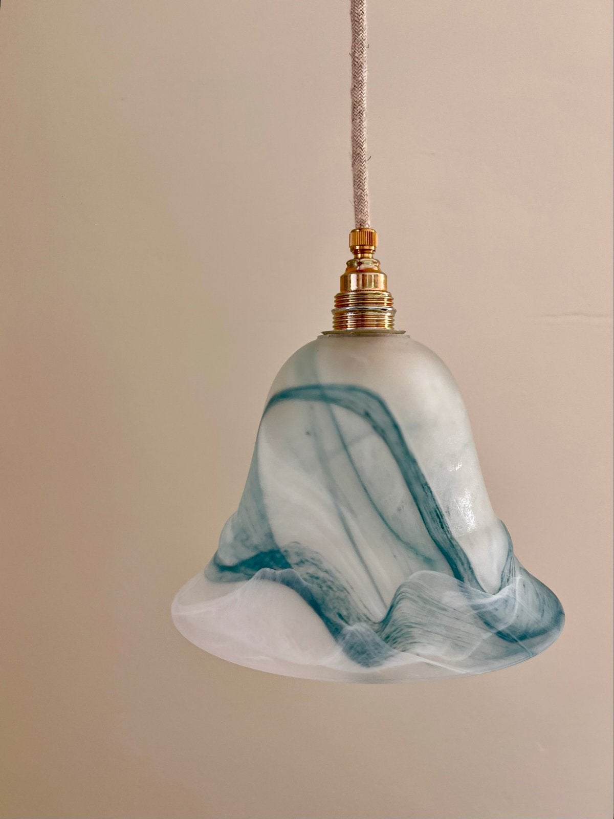 Murano glas Vintage 'Ocean' lamp met nieuwe messing fitting, Ophalen of Verzenden, Zo goed als nieuw, Glas, E14 (klein)